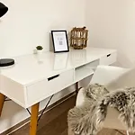 Charming Homes - 10 *