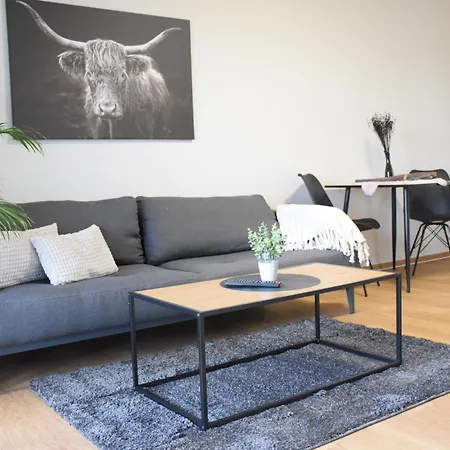 Charming Homes - 10 *