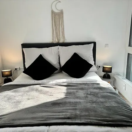 Charming Homes - 10 Lejlighed Wolfsburg